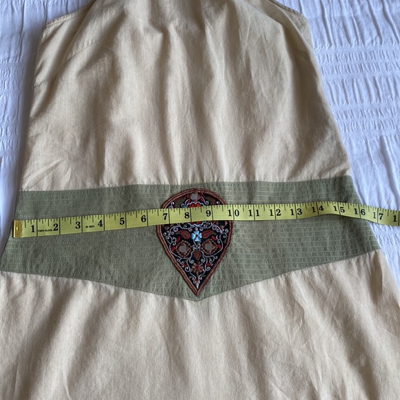 Made In Nepal cream coloured sleeveless dress/green button high neck closure. S - Picture 15 of 16